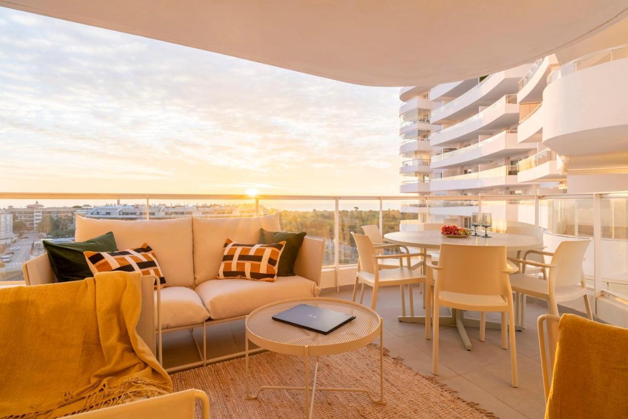 Gran Canet 2br! Walk To Beach, Sea View, Sauna & Gym Appartamento
